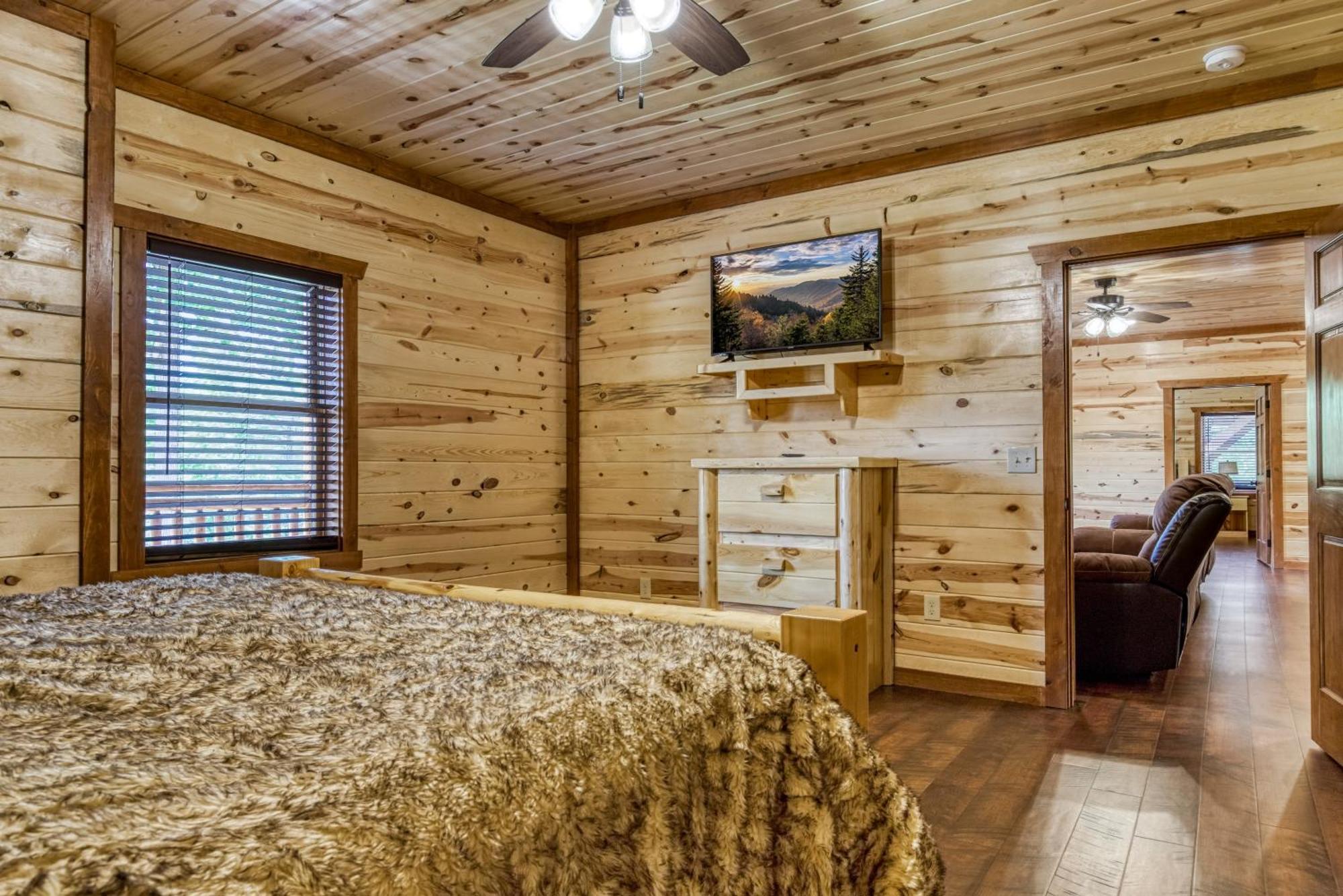 Majestic Splash- 8 Bedroom, Indoor Pool, Hot Tub, 1089 Free Tickets Each Paid Day, Dollywood Sevierville Dış mekan fotoğraf