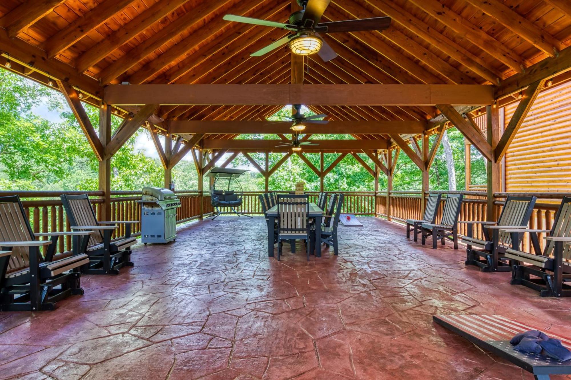 Majestic Splash- 8 Bedroom, Indoor Pool, Hot Tub, 1089 Free Tickets Each Paid Day, Dollywood Sevierville Dış mekan fotoğraf